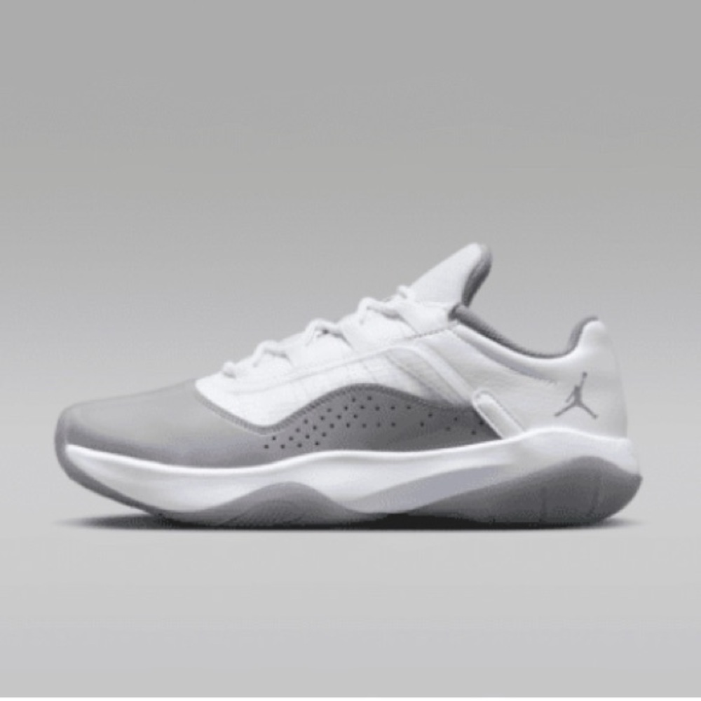 Women’s Air Jordan 11 CMFT low size 6.5